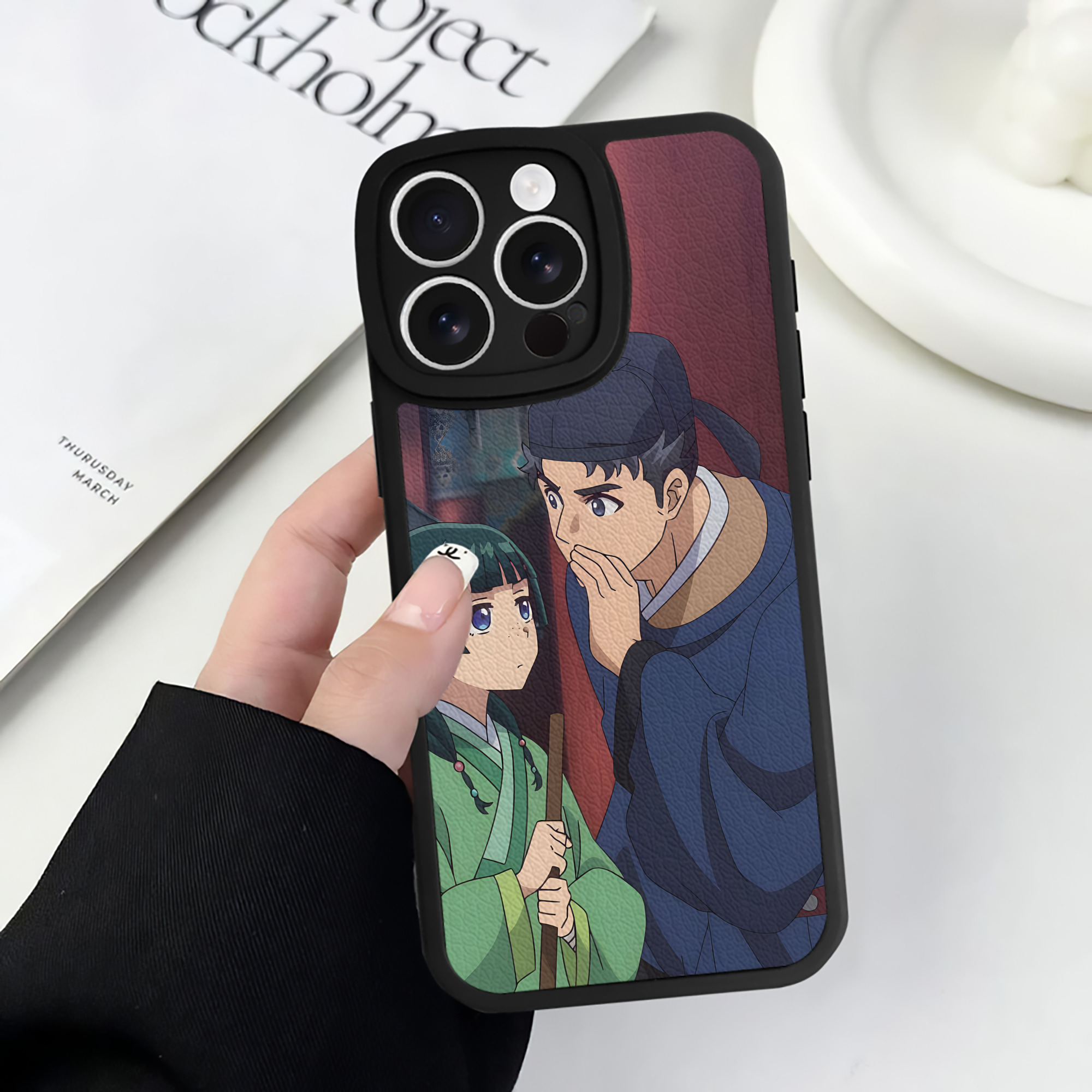 （画像用） 薬屋のひとりごと The Apothecary Diaries 【iPhone 16シリーズ対応】シリコンスマホケース（レザー調） 材質：シリコン